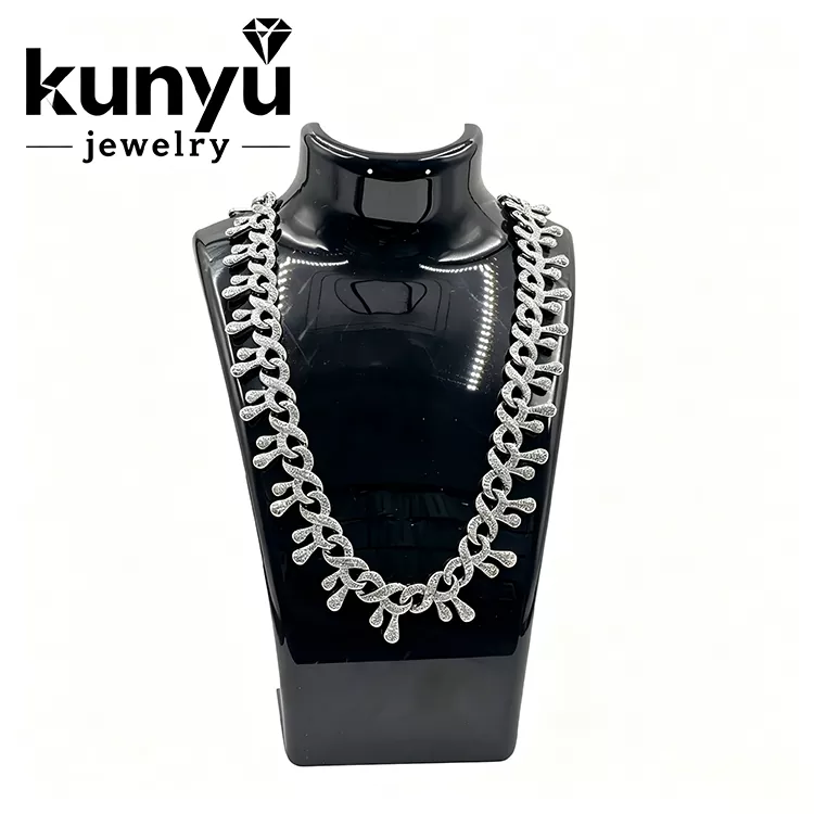 Kubanskt halsband i diamantlook