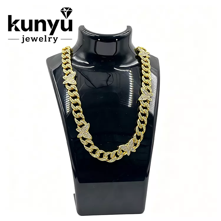 Urban mode kubanskt halsband